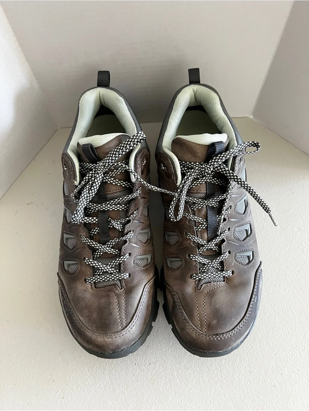 Oboz Sawtooth X Low Waterproof Hiking B-Dry Shoes Women's Size 10.5 Hazy Gray